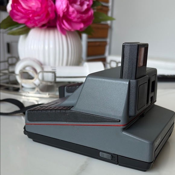 Polaroid Impulse Instant Camera - Black - Picture 2 of 5
